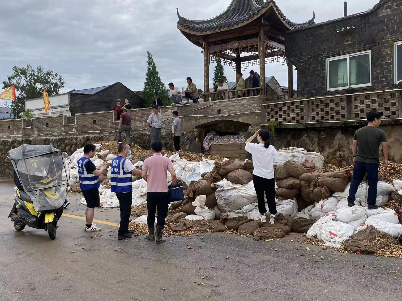 一往无前砺初心 危急关头挑重担 ——中铁水利设计技术专家为打好打赢防汛抢险救灾攻坚战提供坚实技术支撑